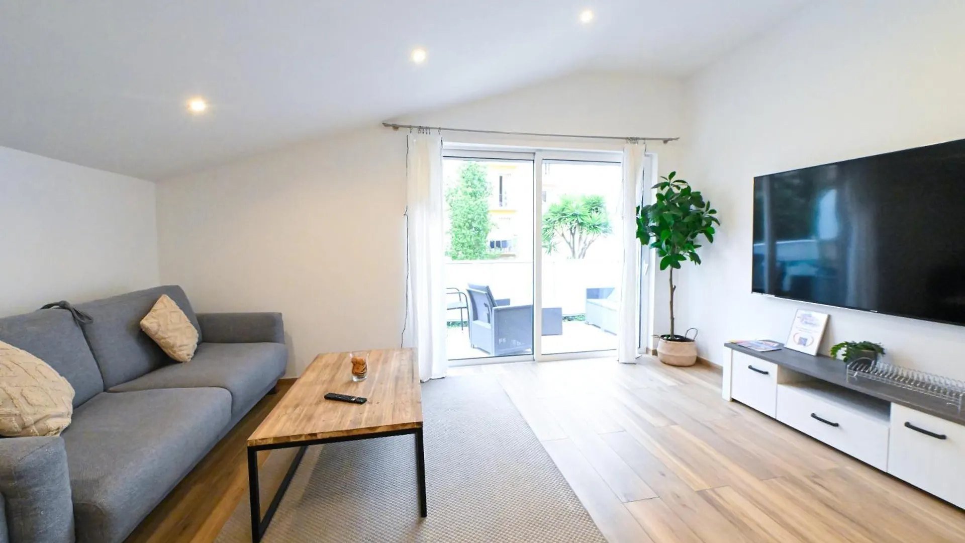 Beau Deux Pieces Cozy Avec Terrasse N11 Apartment Nice France